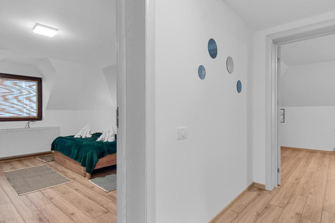 Two Bedrooms Hytta Apartment Синая Екстериор снимка